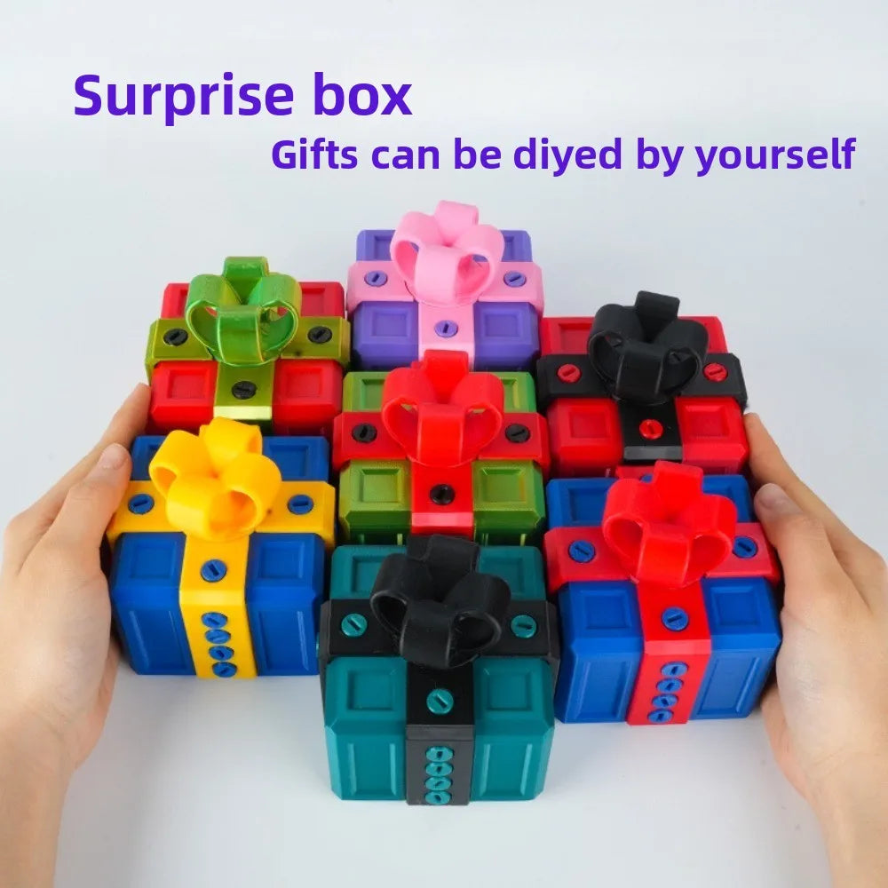 Blind Boxes Party Supplies 3D Interactive Annoying Gift With Plastic Screws Geometric Puzzle Novelty Pranking Holiday Birthday